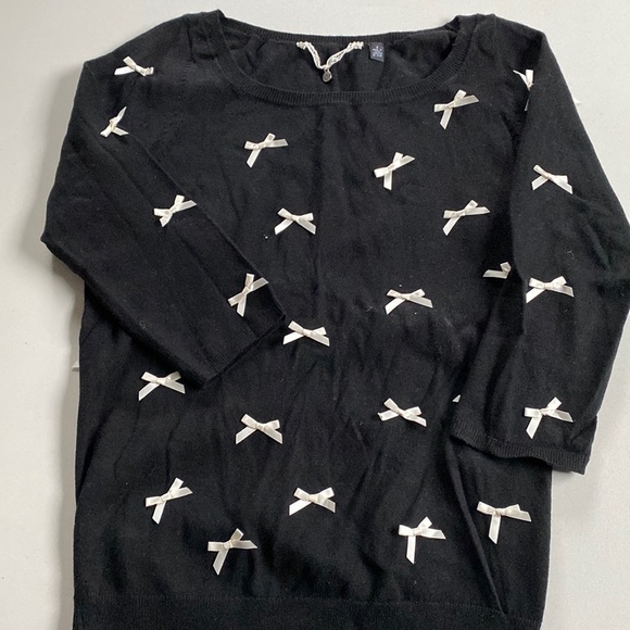 Anthropologie bow sweater/top Small - Picture 1 of 2
